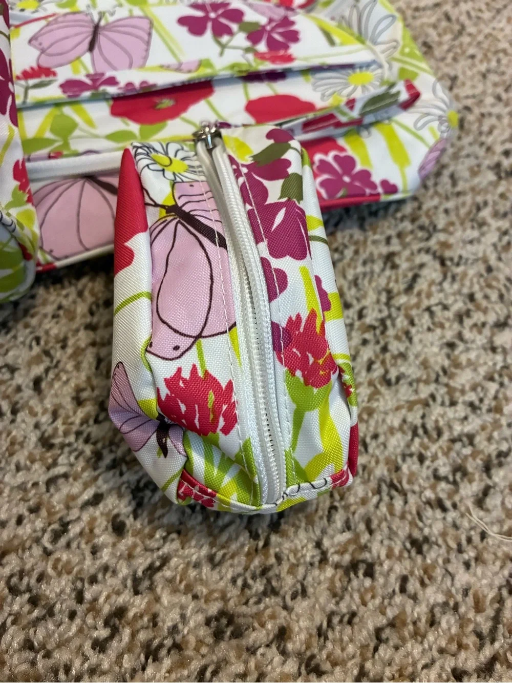NEW 7 Clinique Flowers Butterflies Cosmetic Train Case LIMITED EDITION
